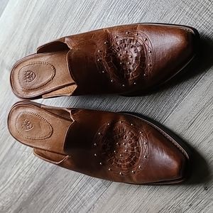 NWOT Ariat mules